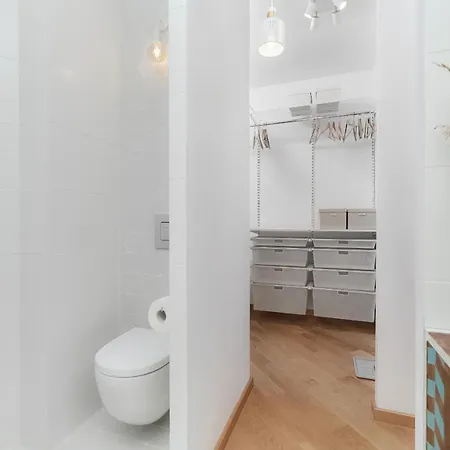 2waters By Renters Apartment Wroclaw