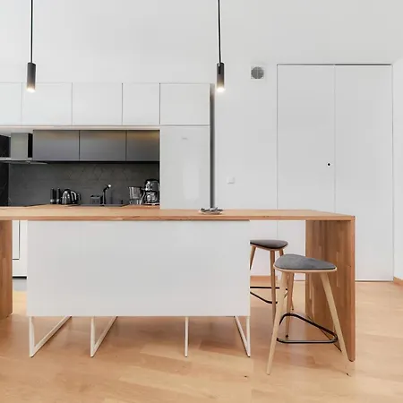 2waters By Renters Apartment